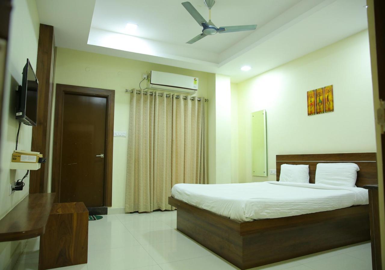 Hotel Maruthi Inn Nirmal  Exterior foto