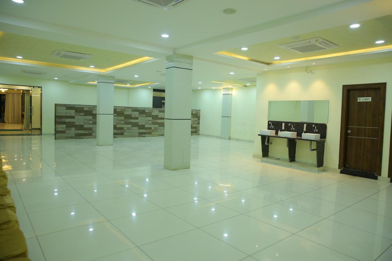 Hotel Maruthi Inn Nirmal  Exterior foto