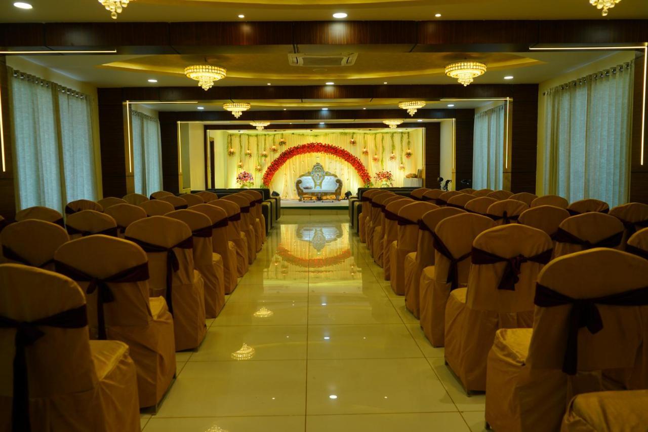 Hotel Maruthi Inn Nirmal  Exterior foto