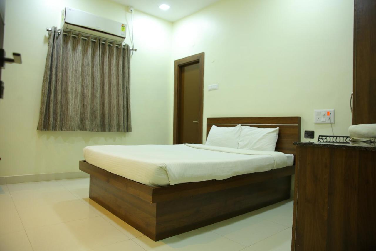 Hotel Maruthi Inn Nirmal  Exterior foto