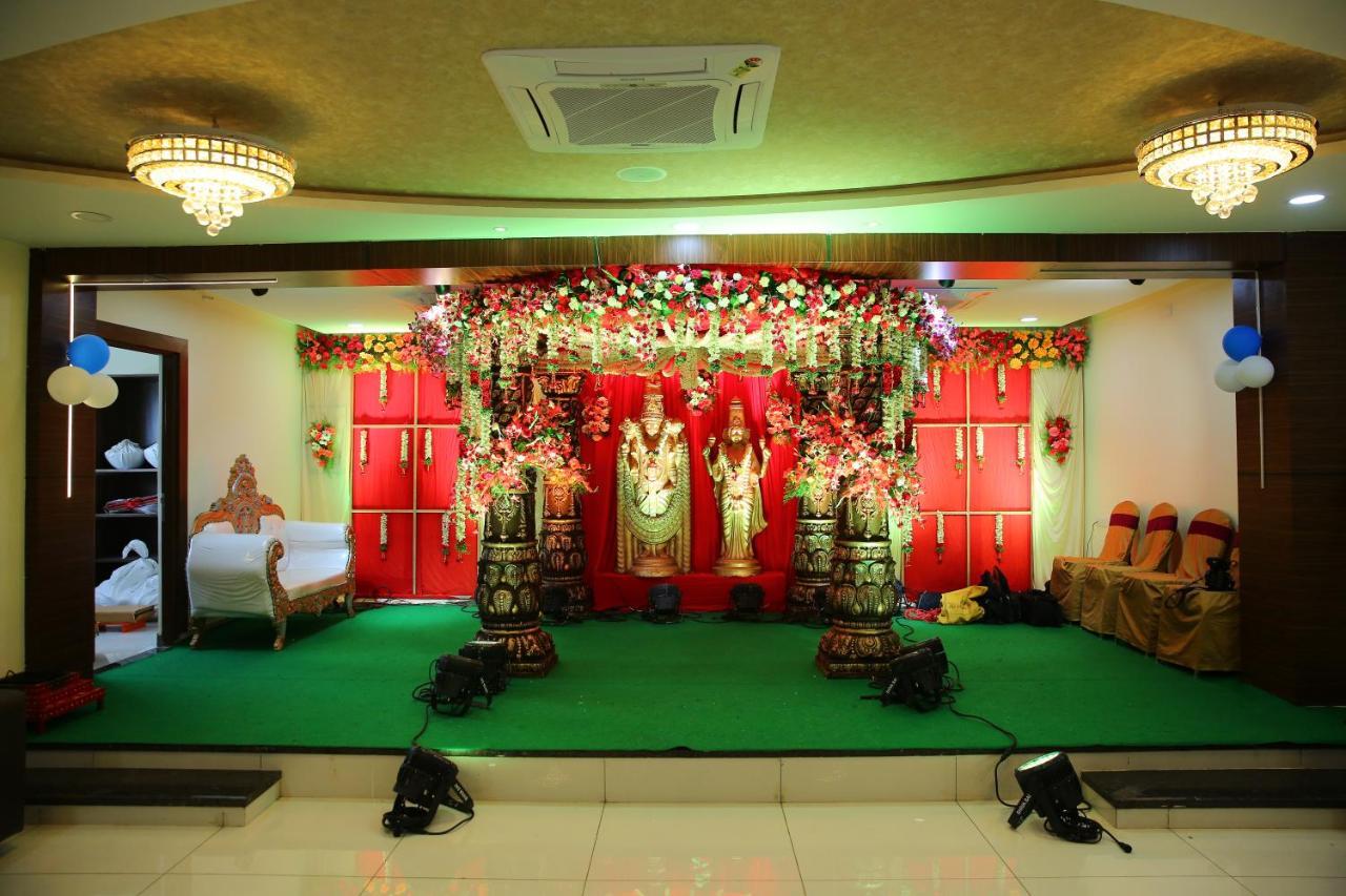 Hotel Maruthi Inn Nirmal  Exterior foto
