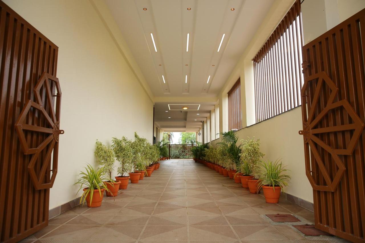 Hotel Maruthi Inn Nirmal  Exterior foto