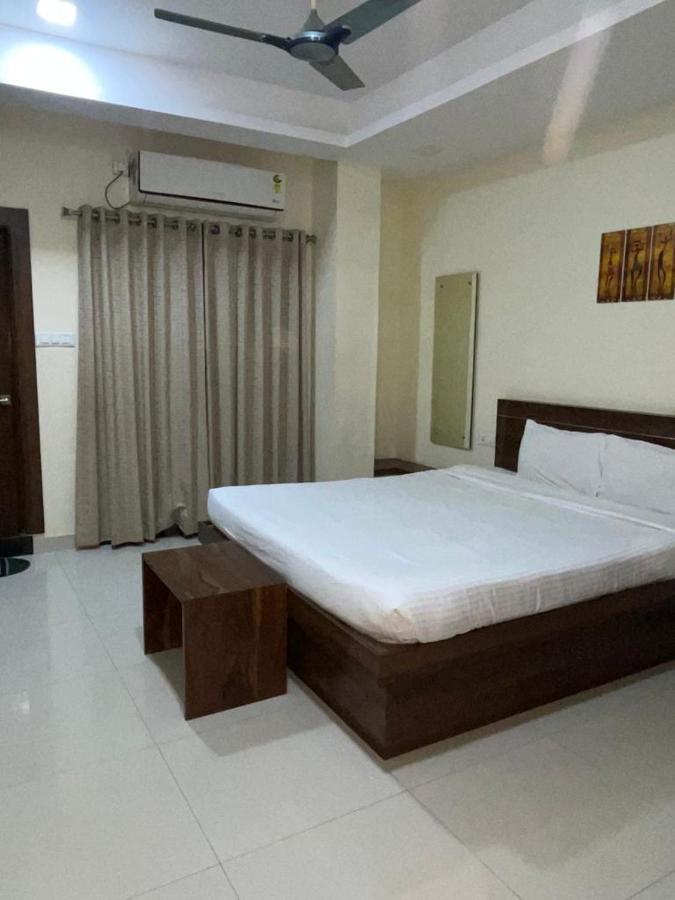 Hotel Maruthi Inn Nirmal  Exterior foto